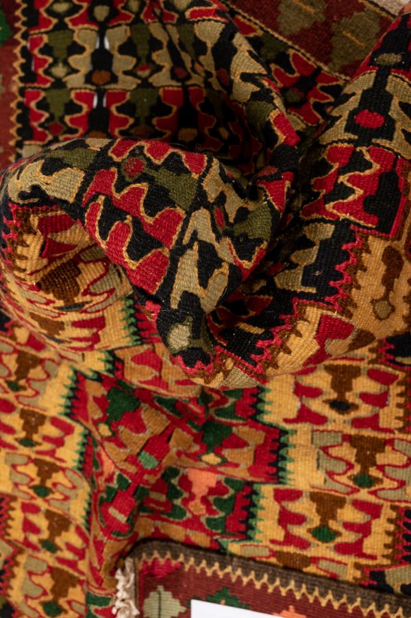 Seneh Kilim  147cm x 130cm / 4'10'' x 4'3'' - Image 2