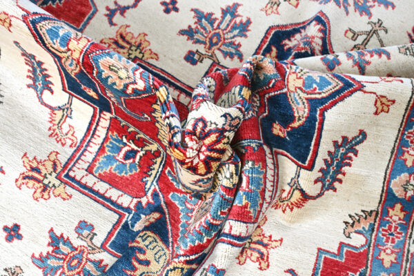 Chob Rang 240cm x 163cm / 7'11'' x 5'4'' - Image 2