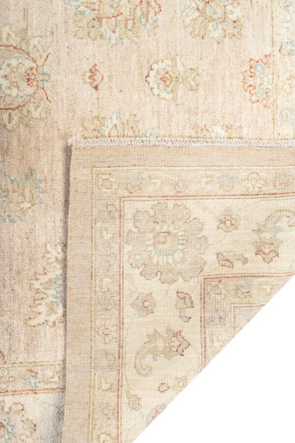 Ziegler Rug 249cm x 172cm / 8'2'' x5'8'' - Image 8