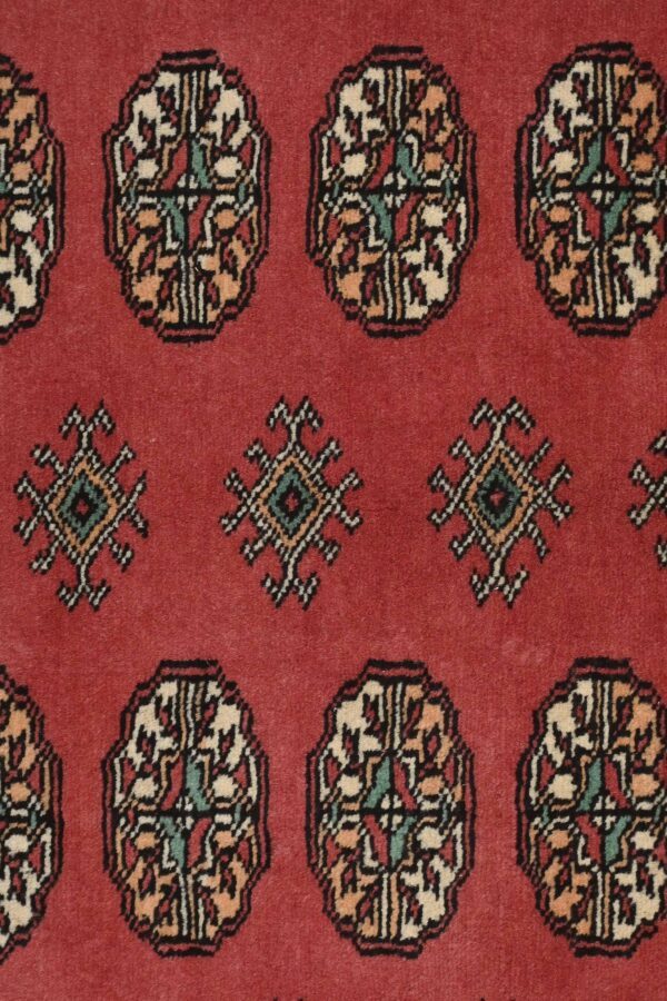 Pakistan Bokhara Rug 265cm x 187cm / 8ft 8in x 6ft 2in - Image 2